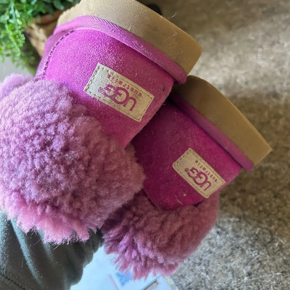 Fuschia Ugg Boots size 5